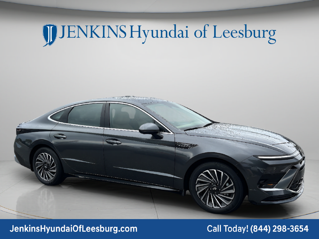 New 2026 Hyundai Sonata Limited FWD image 2