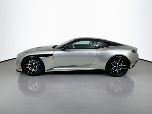 Used 2024 Aston Martin DB12 Coupe RWD image 4