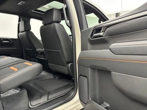 New 2026 GMC Sierra 1500 AT4 w/ AT4 Premium Package AWD/4WD image 36