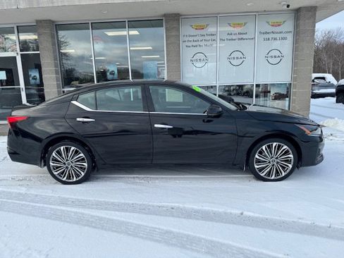 Used 2023 Nissan Altima 2.5 SL image 4