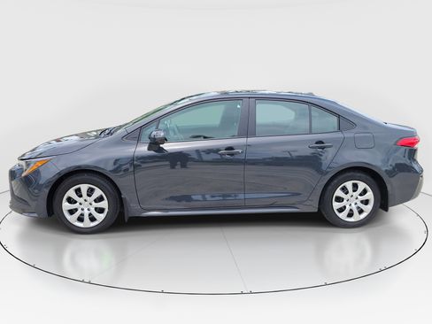Certified 2025 Toyota Corolla LE FWD image 4