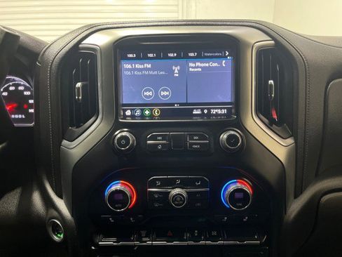 Used 2023 Chevrolet Silverado 3500 LT w/ Convenience Package image 18