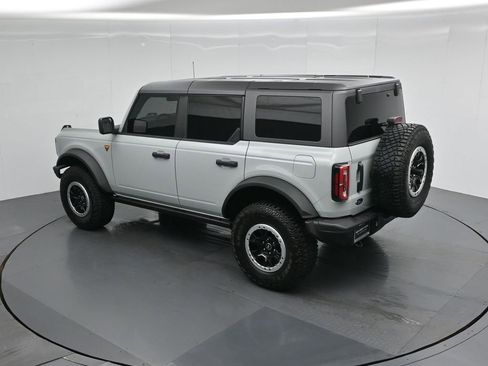 Used 2024 Ford Bronco Badlands w/ Sasquatch Package image 44