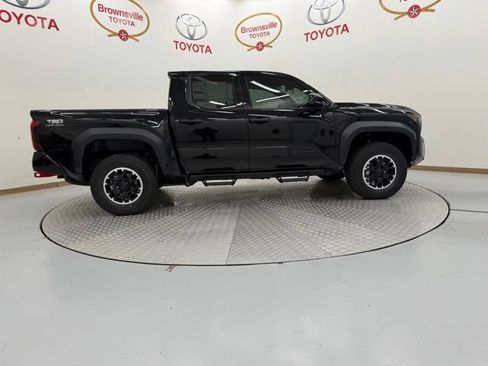 New 2026 Toyota Tacoma TRD Off-Road AWD/4WD image 3