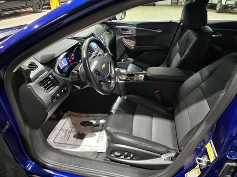 Used 2014 Chevrolet Impala LT w/ Convenience Package image 27