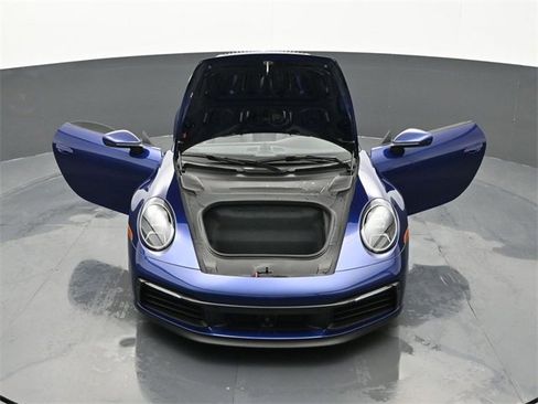 Used 2020 Porsche 911 Carrera S image 32