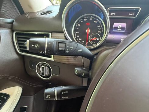 Used 2018 Mercedes-Benz GLS 550 4MATIC image 28