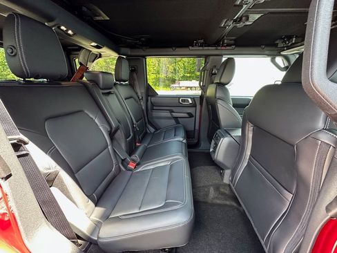 New 2026 Ford Bronco Outer Banks AWD/4WD image 25