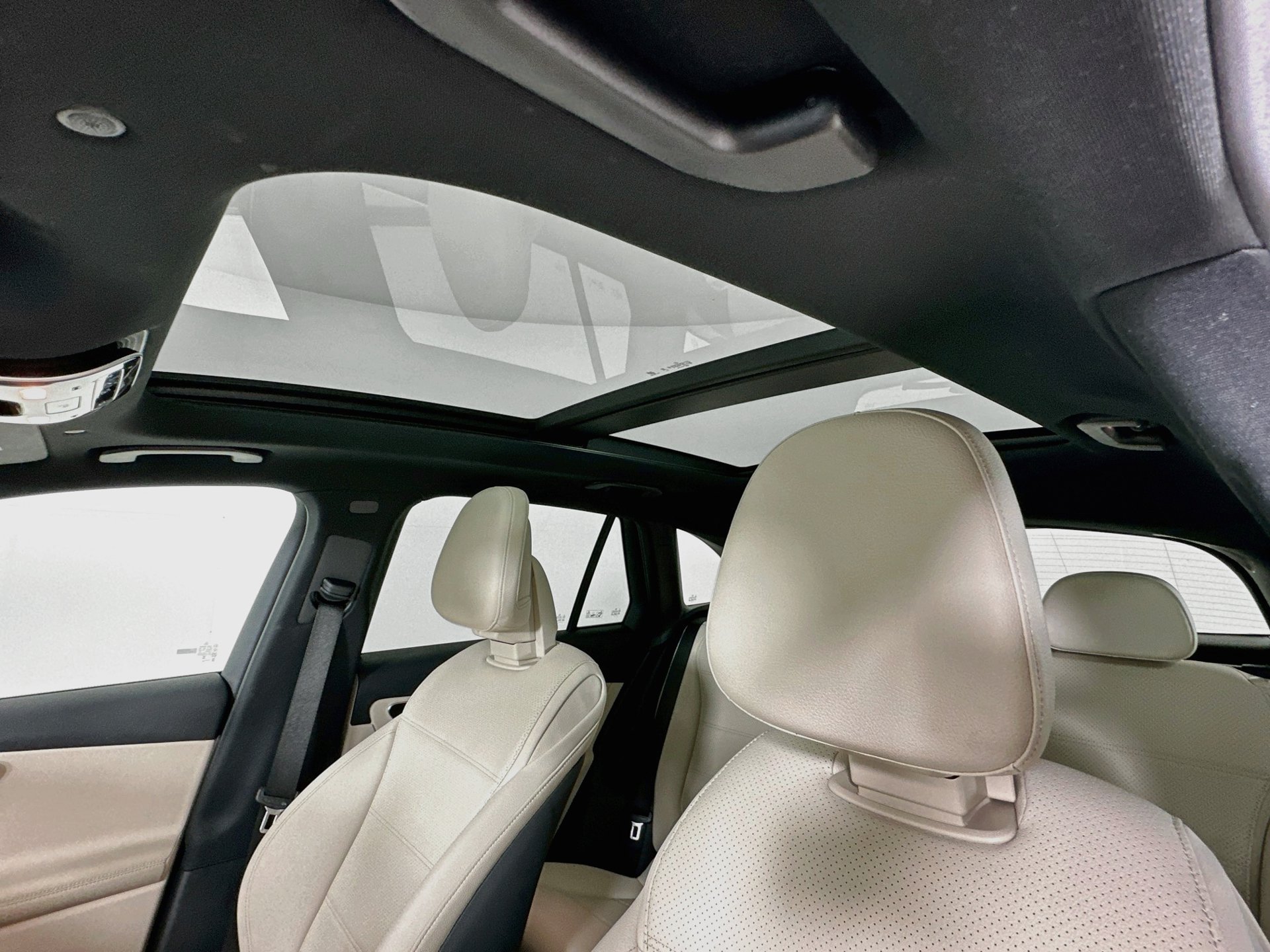 Certified 2026 Mercedes-Benz GLC 300 image 24