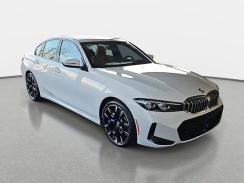 New 2026 BMW 330i Sedan w/ M Sport Package image 3