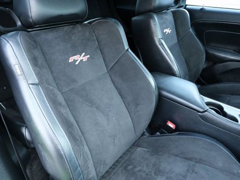 Used 2015 Dodge Challenger R/T Scat Pack w/ Leather Interior Group image 30