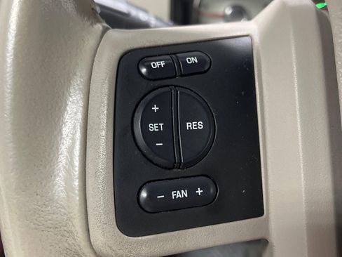 Used 2008 Ford F350 Lariat image 17