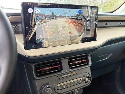 New 2026 Ford Maverick Lariat w/ 4K Tow Package image 8