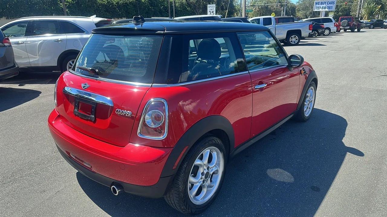 Used 2011 MINI Cooper Hardtop FWD image 11
