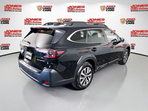 Certified 2025 Subaru Outback Premium w/ Popular Package #1 AWD/4WD image 18
