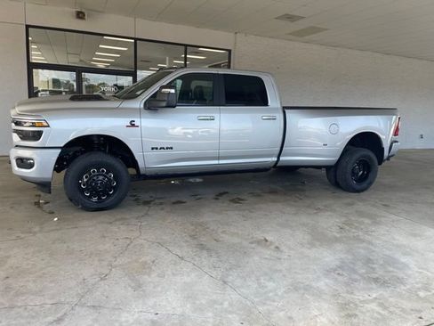 New 2026 RAM 3500 Laramie AWD/4WD image 3