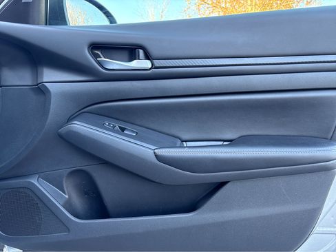 Certified 2024 Nissan Altima 2.5 SV image 11