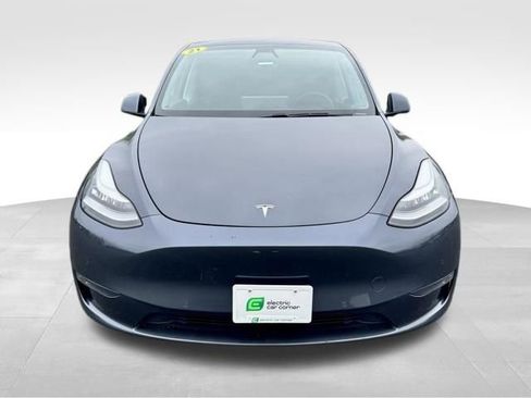 Used 2021 Tesla Model Y Long Range AWD/4WD image 2