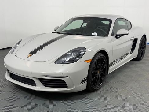 Certified 2024 Porsche 718 Cayman image 1