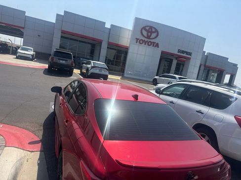 Used 2025 Toyota Camry SE FWD image 6
