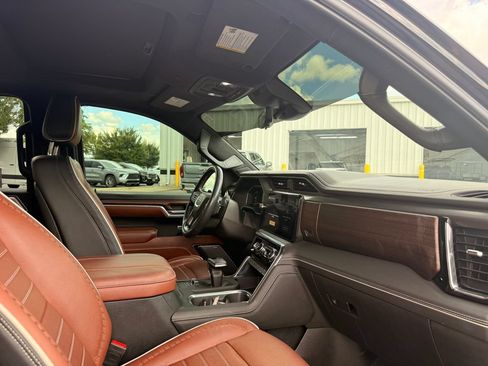 Certified 2024 GMC Sierra 1500 Denali Ultimate AWD/4WD image 15