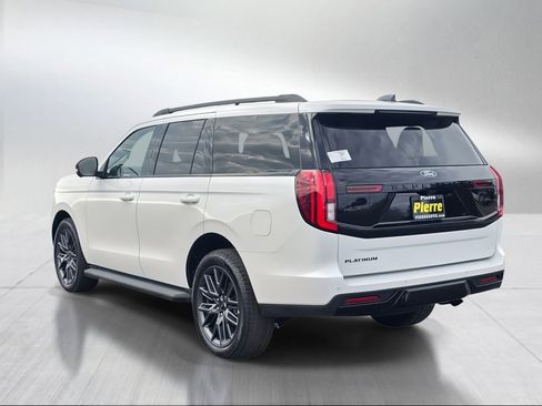 New 2026 Ford Expedition Platinum w/ Stealth Appearance Package AWD/4WD image 4