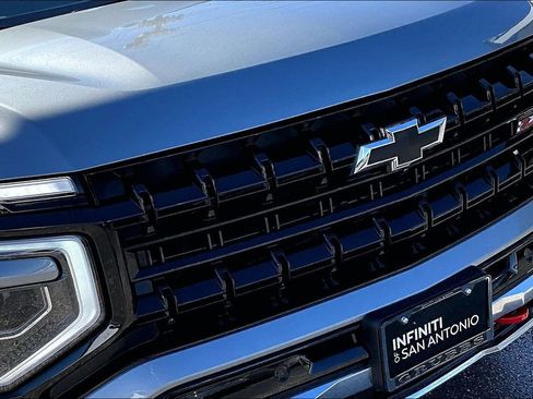 Used 2025 Chevrolet Tahoe Z71 image 40