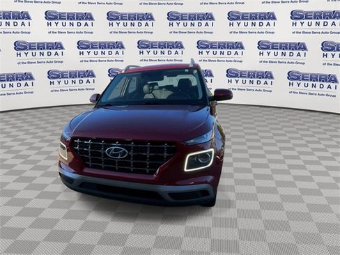 Certified 2024 Hyundai Venue Limited image 3