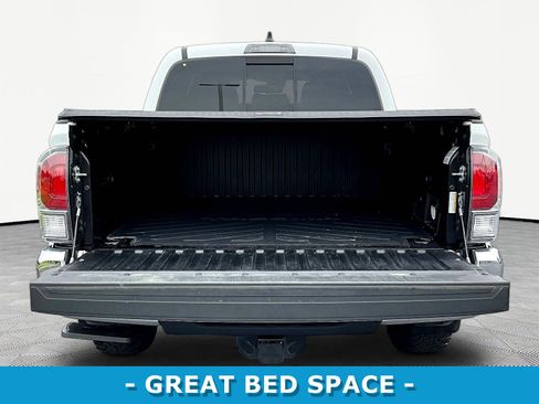 Used 2023 Toyota Tacoma TRD Off-Road AWD/4WD image 7