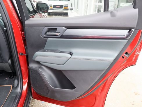 New 2026 GMC Terrain AT4 w/ Convenience Package III AWD/4WD image 33