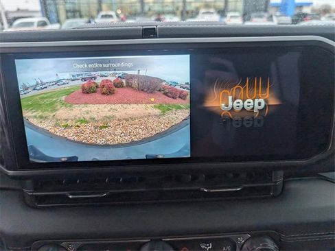 Used 2024 Jeep Wrangler Unlimited Rubicon w/ Safety Group image 11