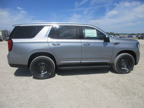 New 2026 GMC Yukon Elevation w/ Elevation Premium Package AWD/4WD image 3