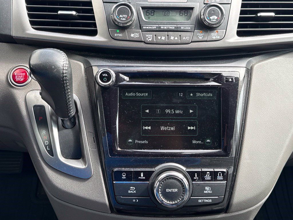 Used 2015 Honda Odyssey Touring image 25