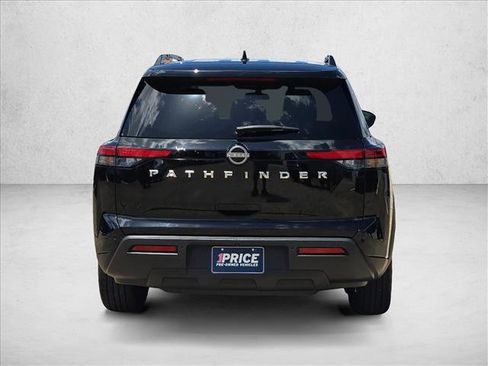 Used 2025 Nissan Pathfinder SV FWD image 7