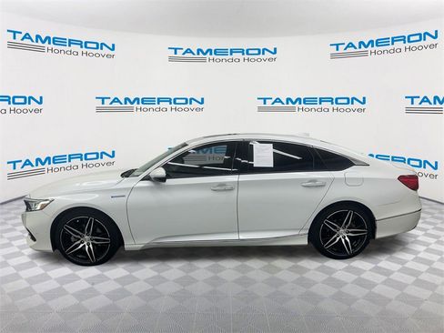 Used 2021 Honda Accord Touring image 2