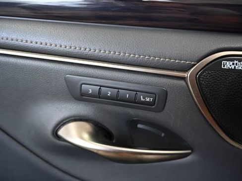 Used 2019 Lexus ES 350 w/ Accessory Package 2 FWD image 33