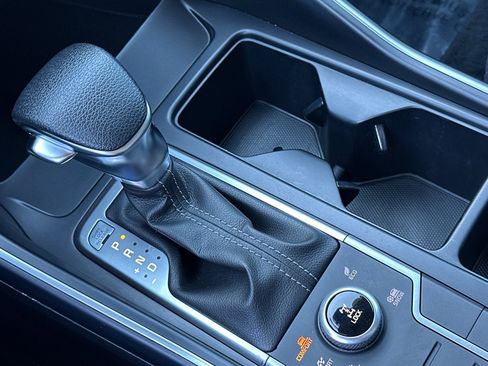 Used 2022 Kia Sorento LX image 25