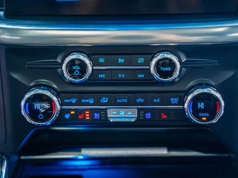 Certified 2021 Ford F150 Lariat w/ Equipment Group 502A High image 30