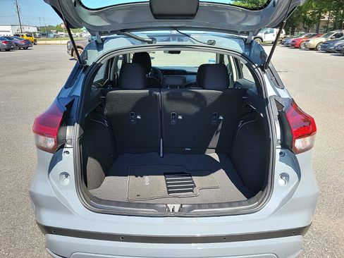 New 2024 Nissan Kicks SV w/ Interior Electronics Package image 10