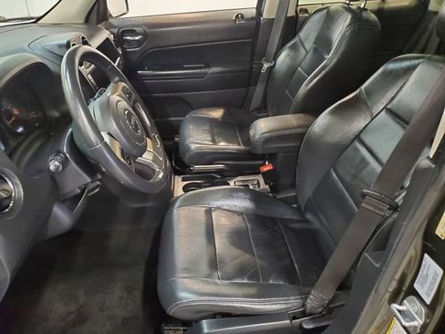 Used 2015 Jeep Patriot High Altitude image 10