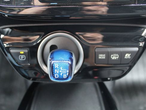 Used 2020 Toyota Prius Prime LE FWD image 22