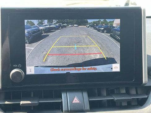 Used 2025 Toyota RAV4 LE AWD/4WD image 35