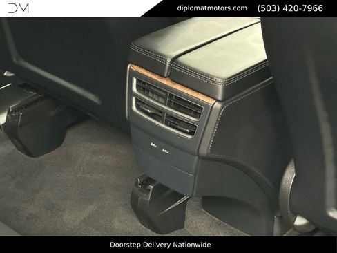 Used 2020 Tesla Model X image 22