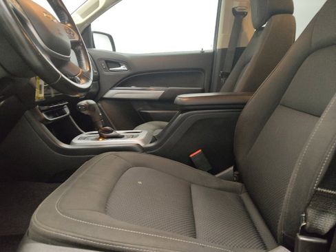 Used 2021 Chevrolet Colorado LT RWD image 17