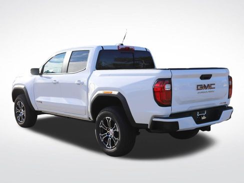 Used 2024 GMC Canyon AT4 w/ Canyon Safety Plus Package AWD/4WD image 3
