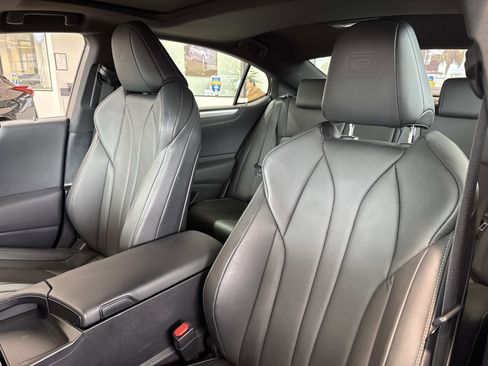 Used 2023 Lexus ES 350 F Sport w/ Accessory Package (Z2) image 19