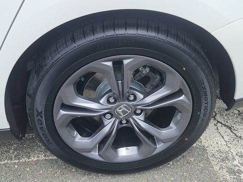 Certified 2023 Honda Accord EX image 8