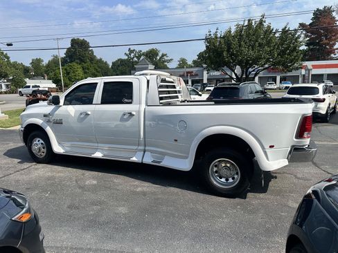 Used 2018 RAM 3500 Laramie AWD/4WD image 7