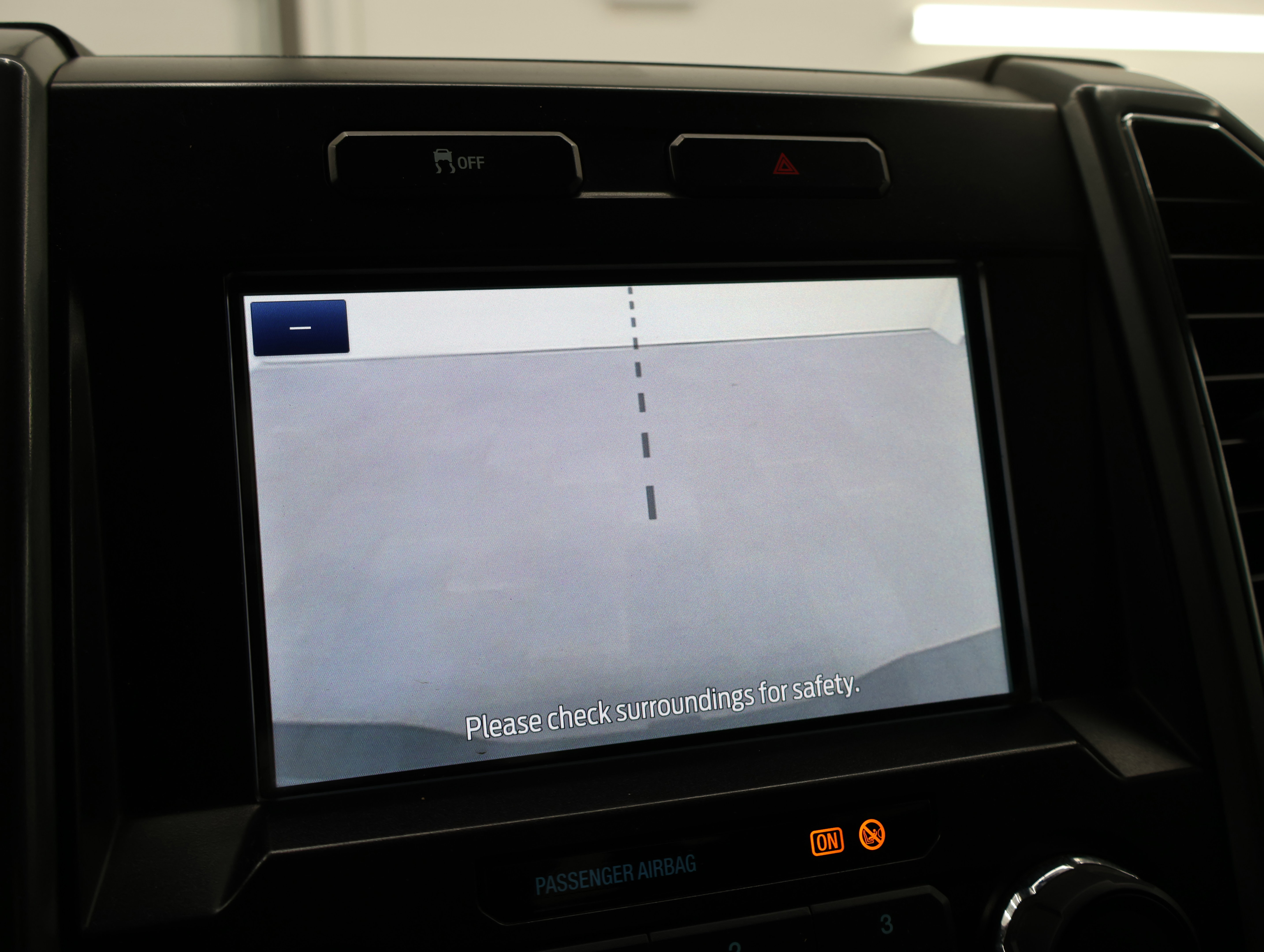 Used 2022 Ford F350 XLT w/ XLT Value Package AWD/4WD image 17