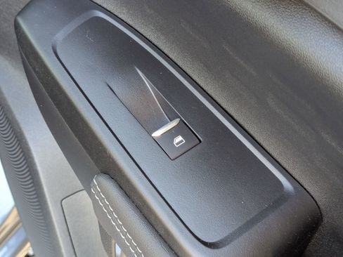 New 2025 Ford Ranger XLT w/ Equipment Group 301A High image 38